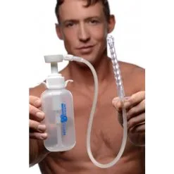 Pump Action Enema Bottle With Nozzle – Ensemble De Lavement – CleanStream -Pour couple boutique Pump Action Enema Bottle with Nozzle Ensemble de Lavement Clean Stream 2